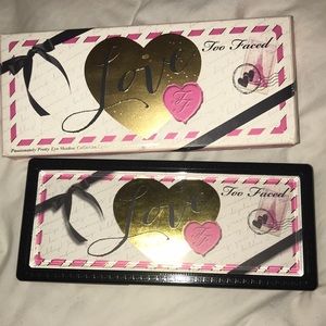 Too faced Love palette